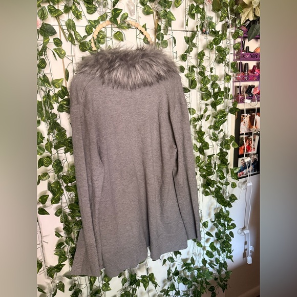 Sioni Women’s Long Sleeve Faux Fur Trim Collar Open Cardigan Sweater - Picture 10 of 10